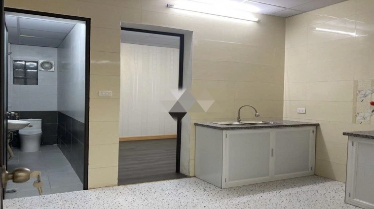 cho thuê MBKD SPA,  CÀ PHÊ mặt phố Tương Mai- Hoàng Mai DT 50m -3 tầng - MT 4m- Giá 18tr ctl